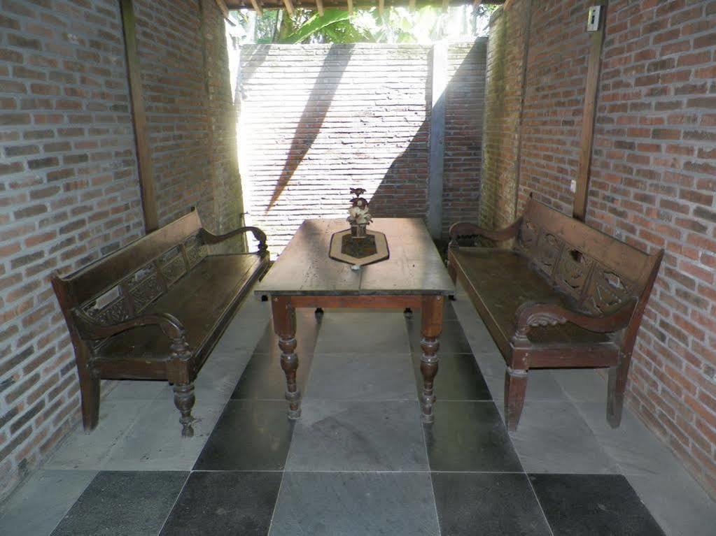 Cempaka Borobudur Guest House Magelang Exterior foto